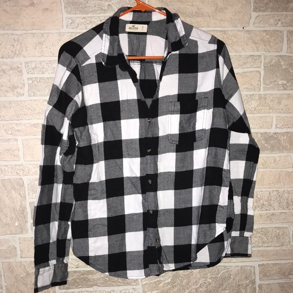 Hollister Tops - Hollister Button Down Shirt